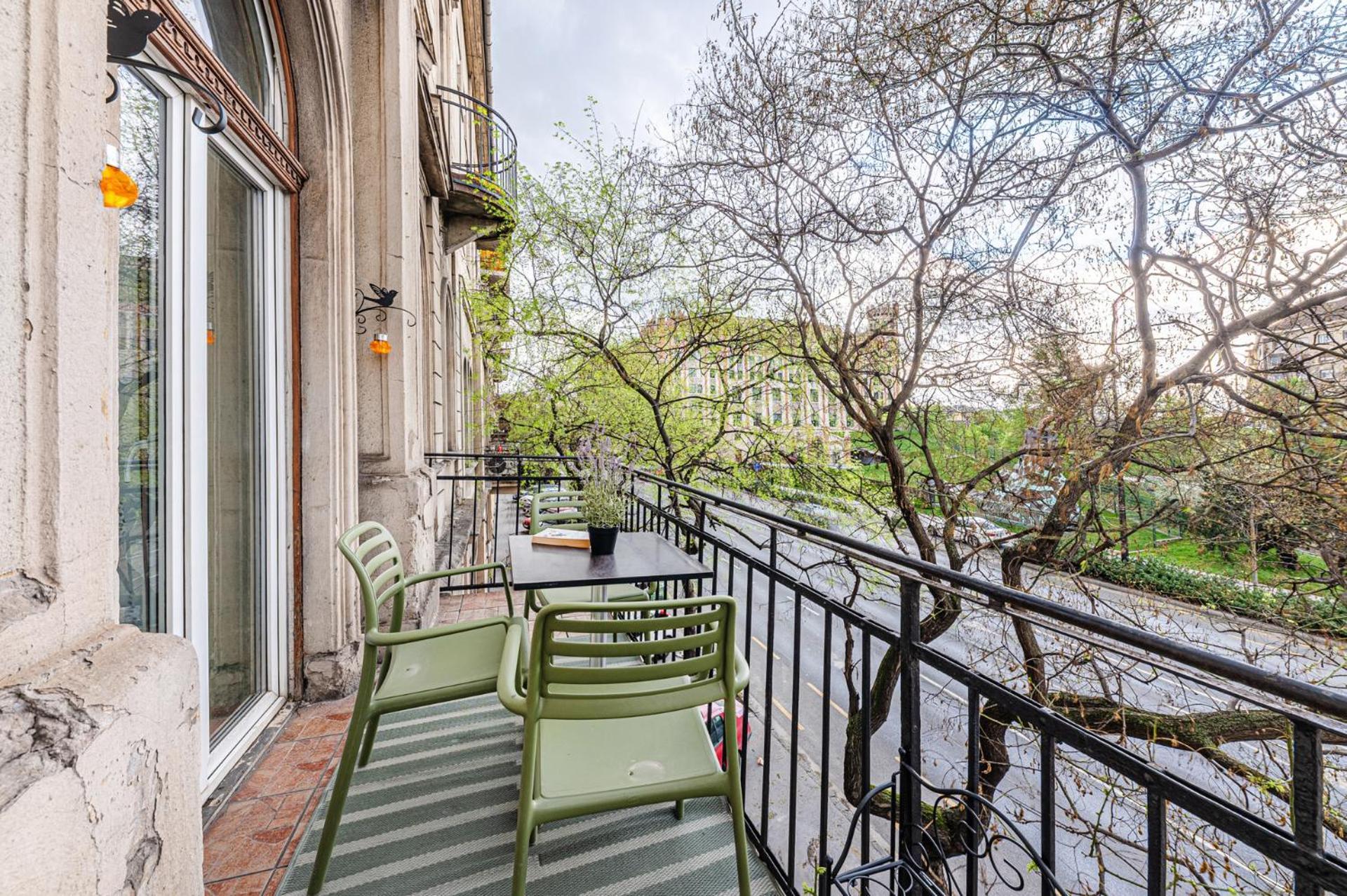 Maison Lumiere Buda - Near M2 Metro Boedapest