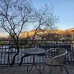 Maison Lumiere Buda - Near M2 Metro